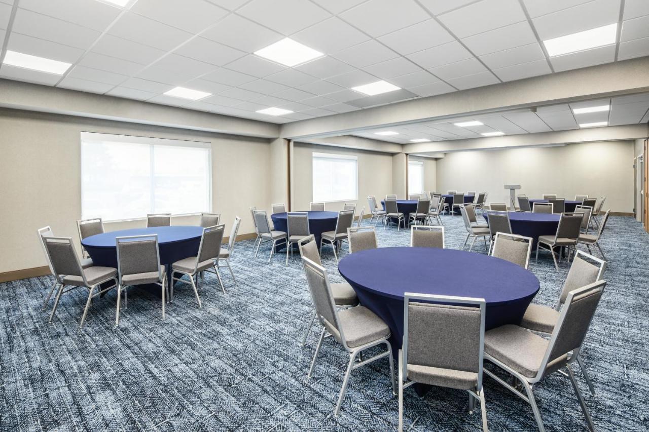 | Holiday Inn Express Richmond - Midtown, an IHG Hotel