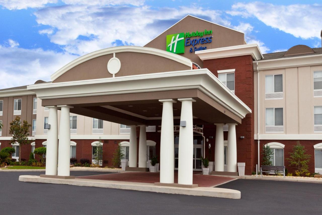 | Holiday Inn Express Hotel & Suites Dothan North, an IHG Hotel