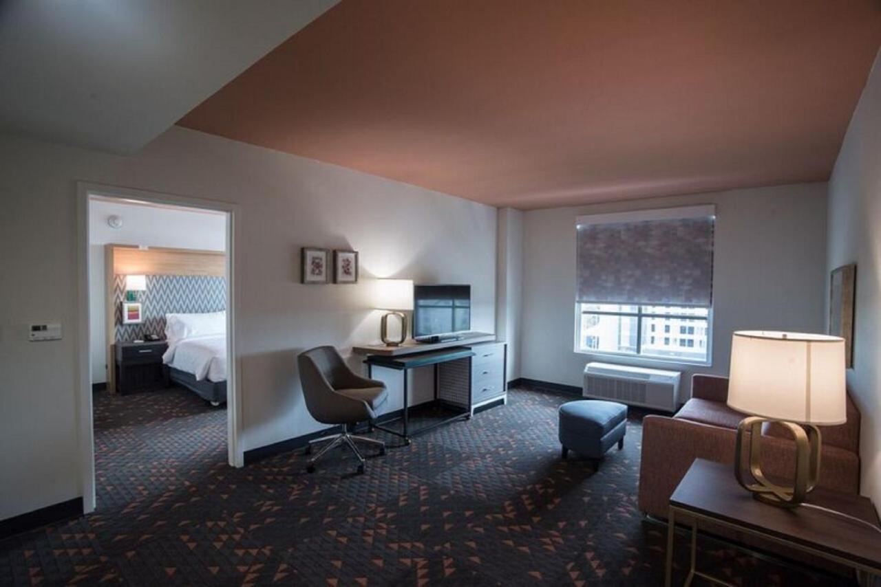 | Holiday Inn Lexington - Hamburg, an IHG Hotel