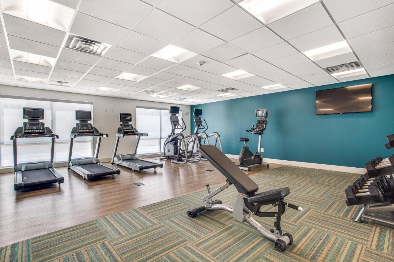 | Holiday Inn Express And Suites Denton South, an IHG Hotel