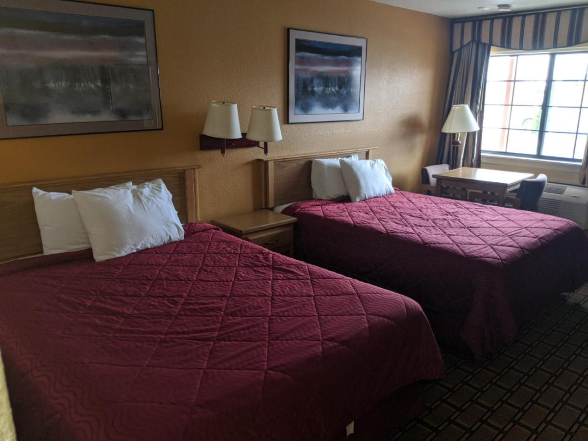 | Executive Inn