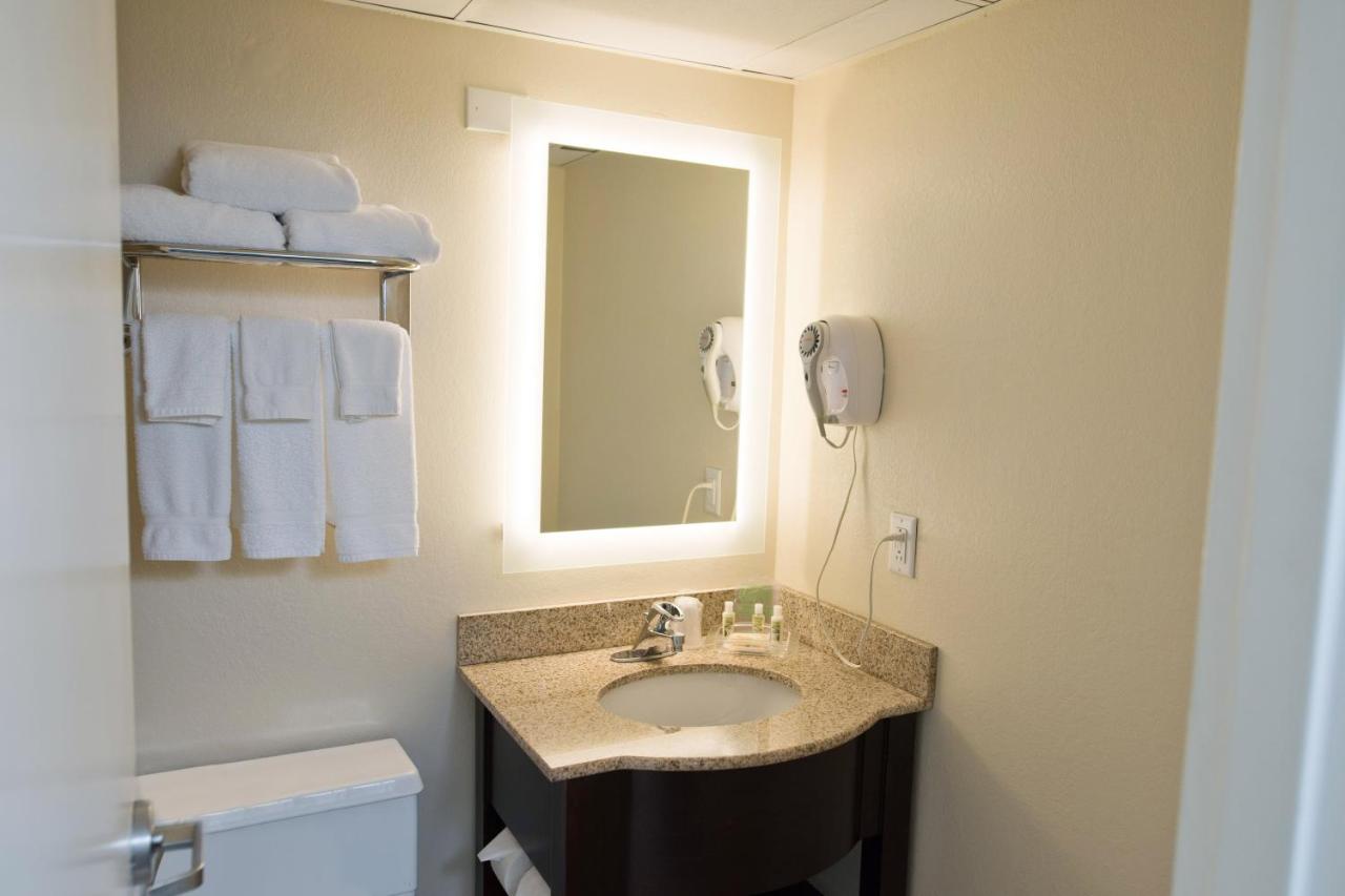  | Holiday Inn Birmingham-Airport