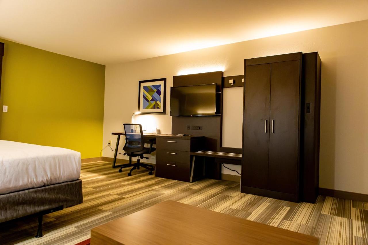 Holiday Inn Express Columbus-Dublin, an IHG Hotel