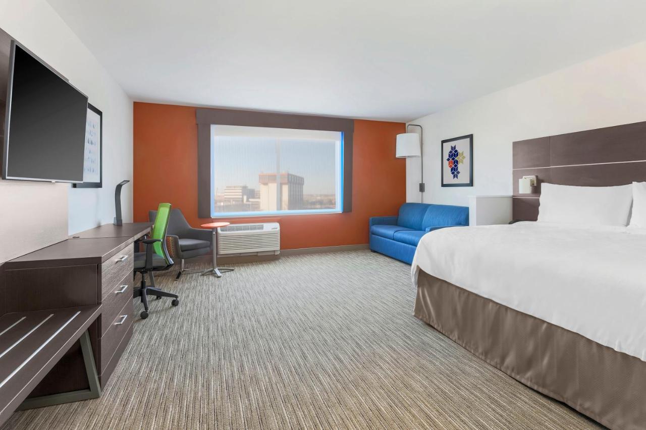Suite - Mobility Access Roll in Shower/Non-Smoking at Holiday Inn Express & Suites Chicago O'Hare Airport by IHG