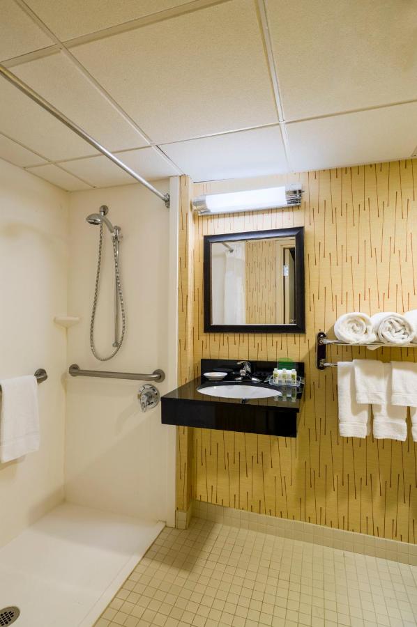 King Room - Disability Access/Non-Smoking at Holiday Inn Norwich by IHG
