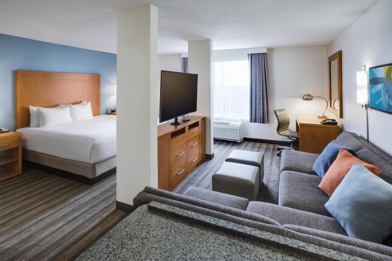 King Studio at HYATT house Hartford North/Windsor