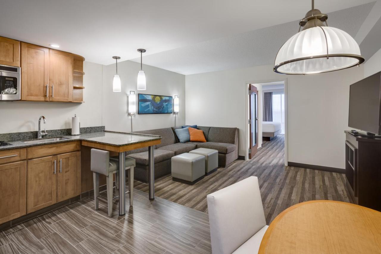 One-Bedroom King Suite at HYATT house Hartford North/Windsor