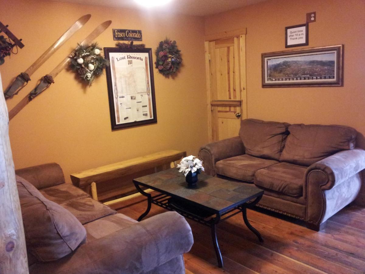 | New Summit Inn