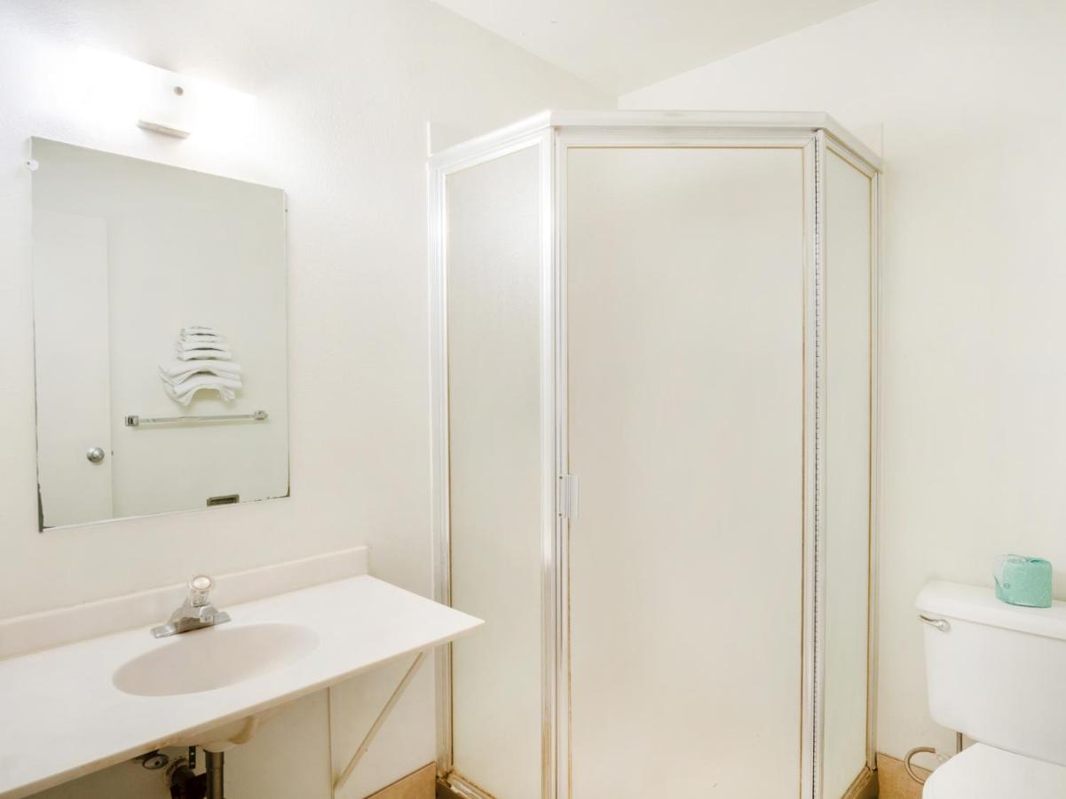  | OYO Hotel Oklahoma City Northeast