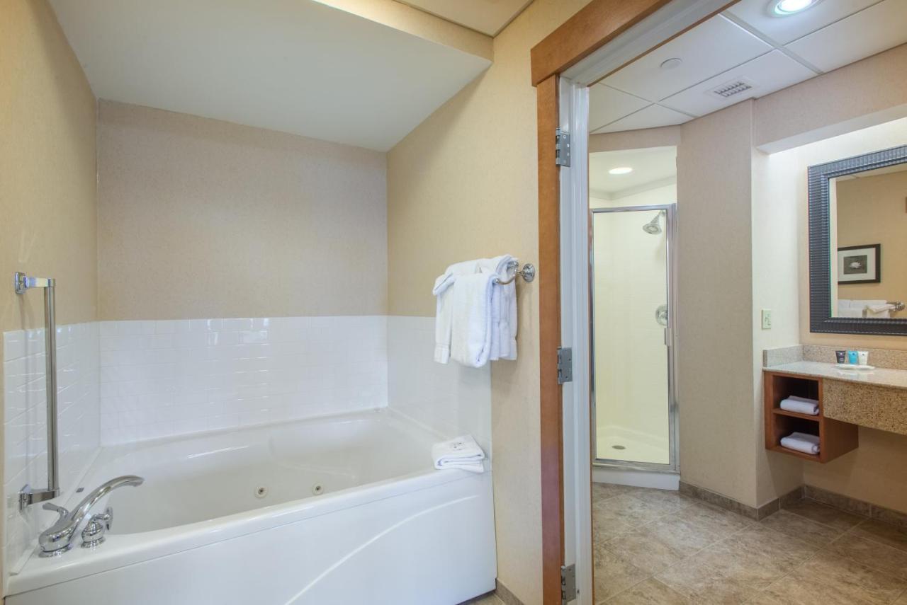 Executive Suite - Non-Smoking at Grandview Lake Placid