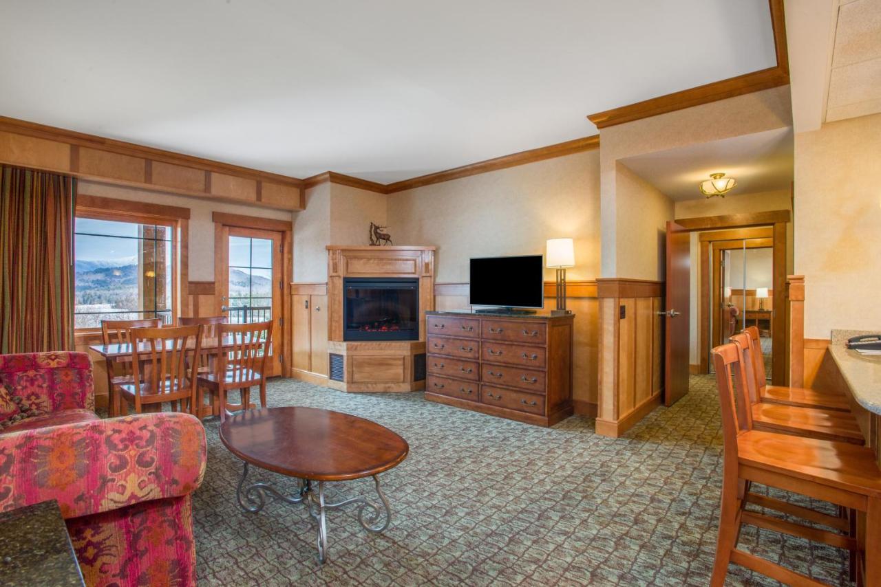 Deluxe King Suite at Grandview Lake Placid