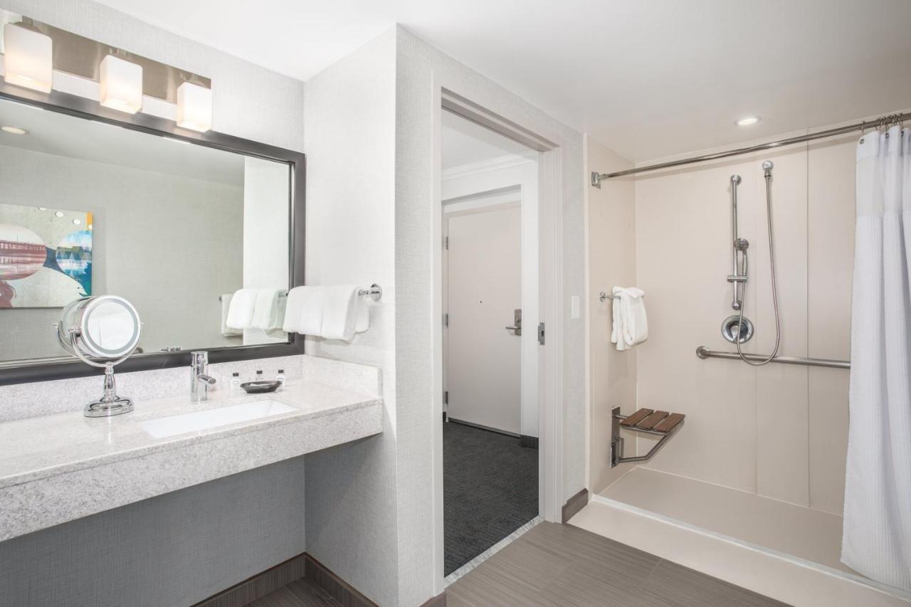 King Room - Hearing Accessible - Roll-in Shower at Crowne Plaza Costa Mesa Orange County, an IHG Hotel