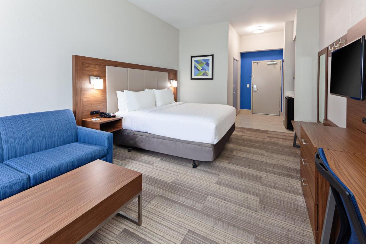| Holiday Inn Express Mira Mesa San Diego, an IHG Hotel