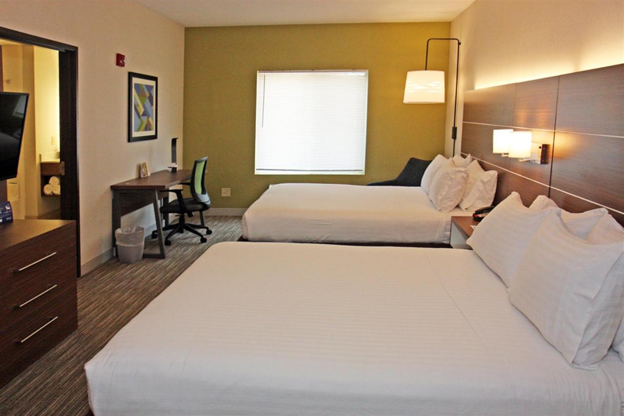  | Holiday Inn Express Branford-New Haven, an IHG Hotel