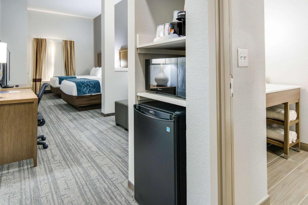 Queen Suite with Two Queen Beds - Non-Smoking at Comfort Suites DeSoto Dallas South