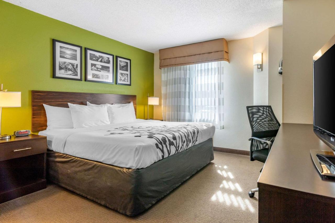 King Room - Accessible/Non-Smoking at Sleep Inn I-95 North Savannah