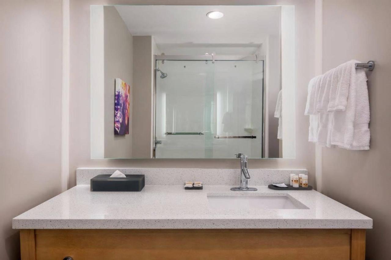 | La Quinta Inn & Suites by Wyndham Wisconsin Dells
