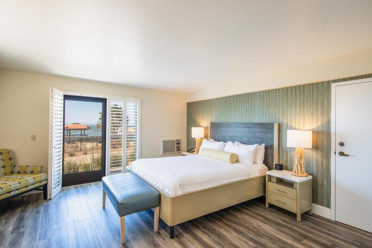 Oceanfront King Room at Inn at the Cove