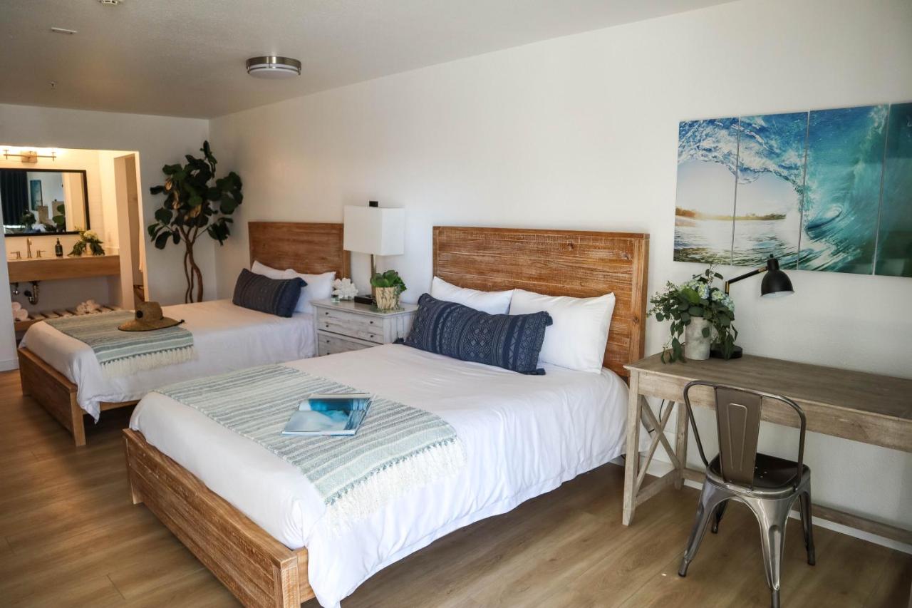 Queen Room with Two Queen Beds - Non-Smoking at The Surfbreak Hotel