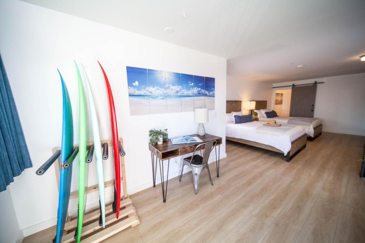 Queen Room with Two Queen Beds - Non-Smoking at The Surfbreak Hotel