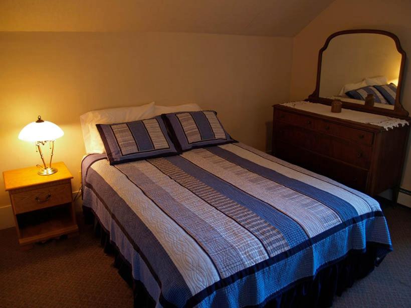 | Beach Cottage Inn
