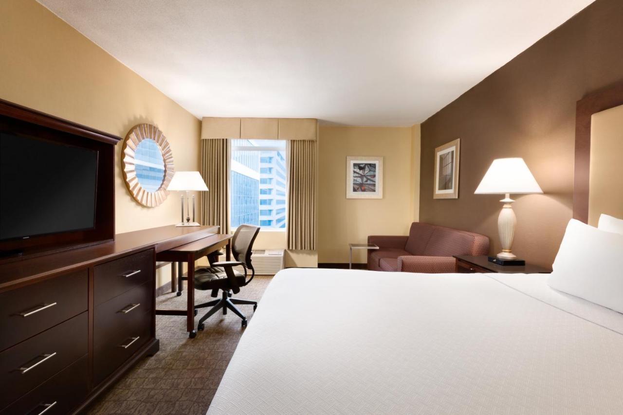 King Room with Sofa Bed at Crowne Plaza Crystal City-Washington, D.C. by IHG