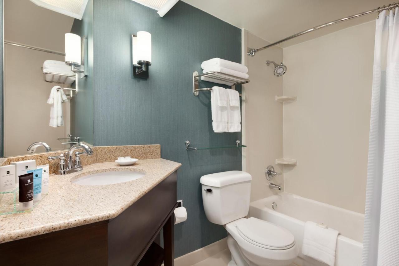Suite - Hearing Accessible - Non-Smoking at Crowne Plaza Crystal City-Washington, D.C. by IHG