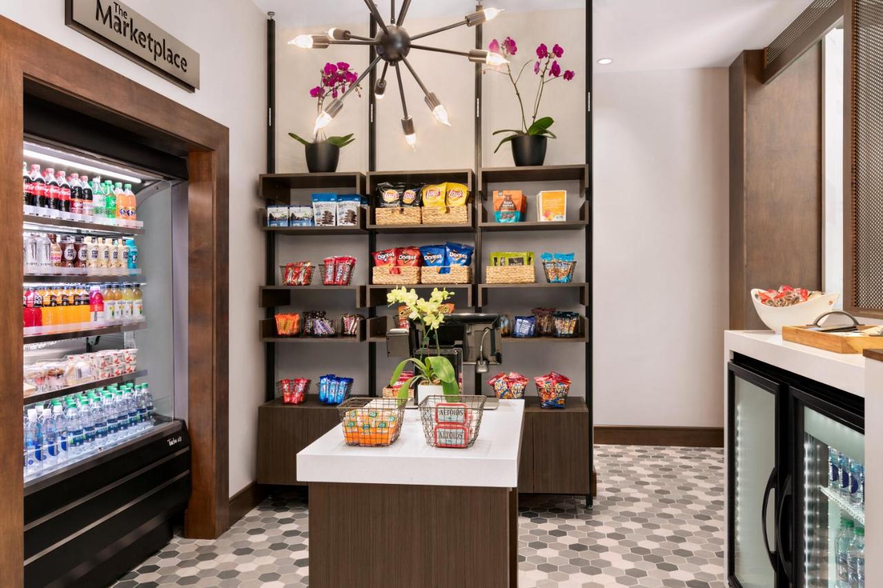 | Crowne Plaza Hotel Philadelphia - King of Prussia, an IHG Hotel