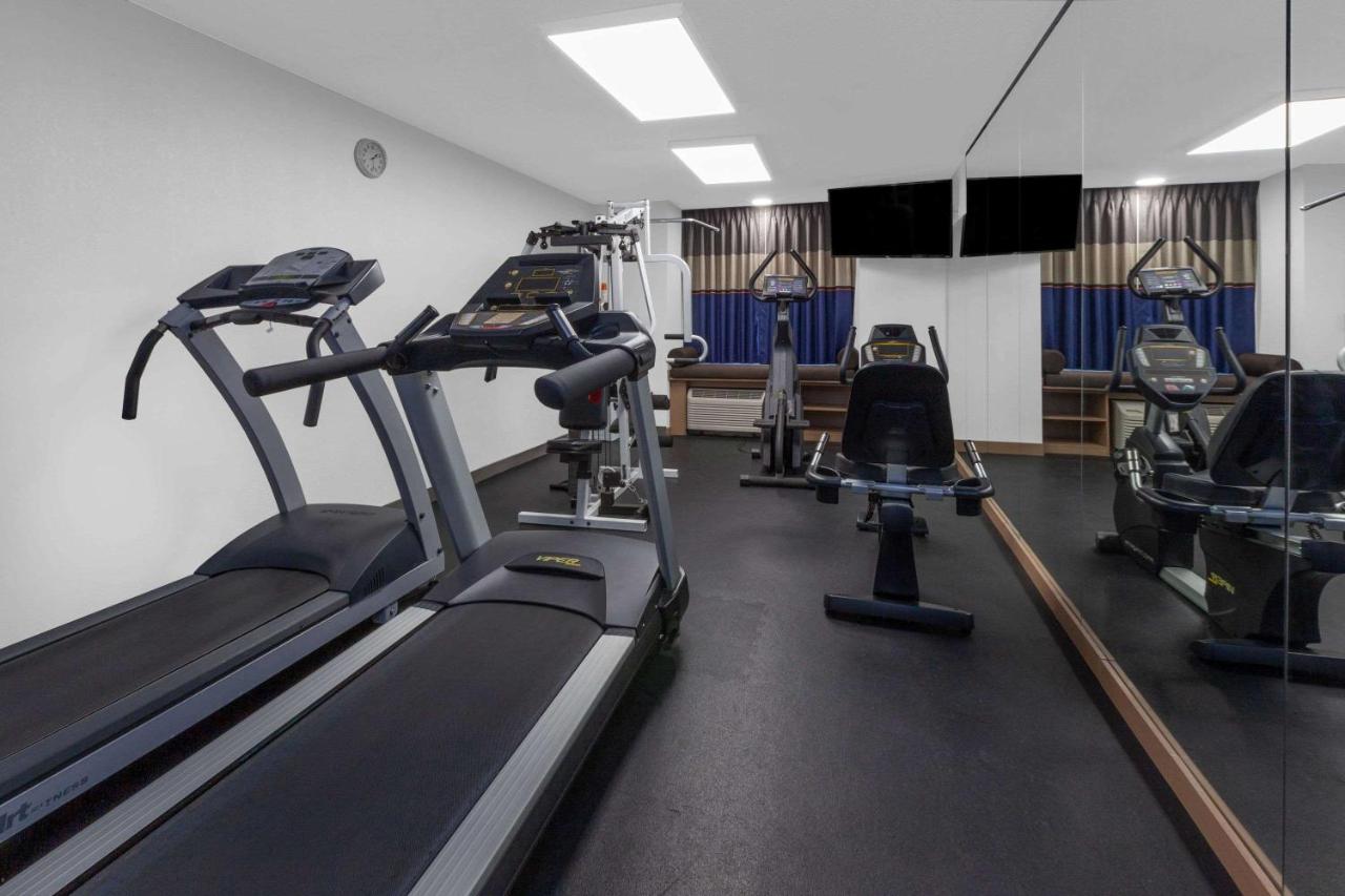 | Microtel Inn Suite by Wyndham BWI Airport