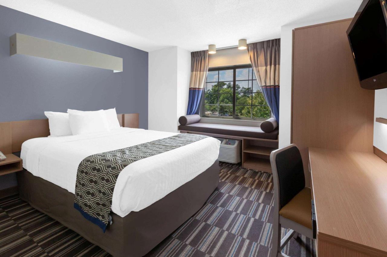 | Microtel Inn Suite by Wyndham BWI Airport