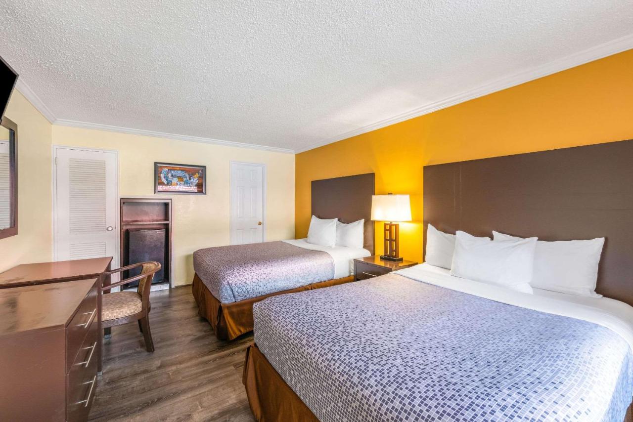 Double Room - Non-Smoking at AC Lodge by Beach and Boardwalk