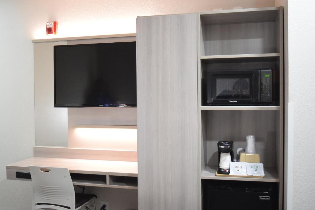 Queen Room - Mobility Access/Non-Smoking at Microtel Inn & Suites by Wyndham Raleigh