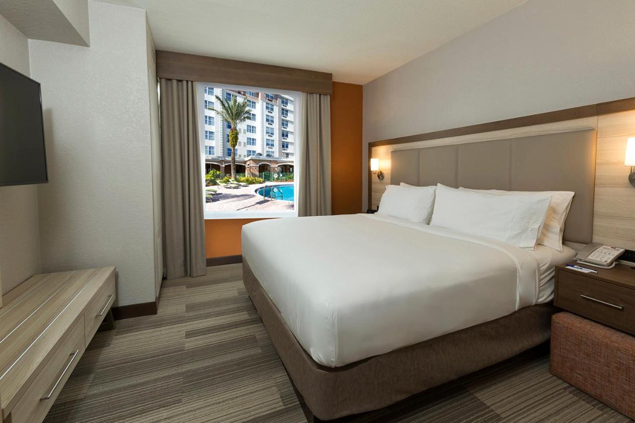 King Room - Mobility Access/Hearing Accessible at Holiday Inn Express & Suites S Lake Buena Vista by IHG