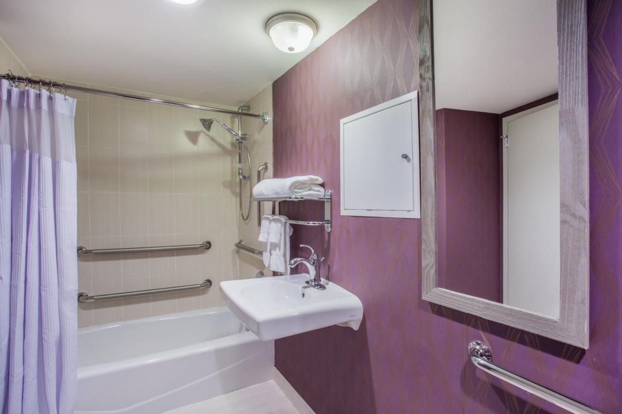  | Crowne Plaza Saddle Brook, an IHG Hotel