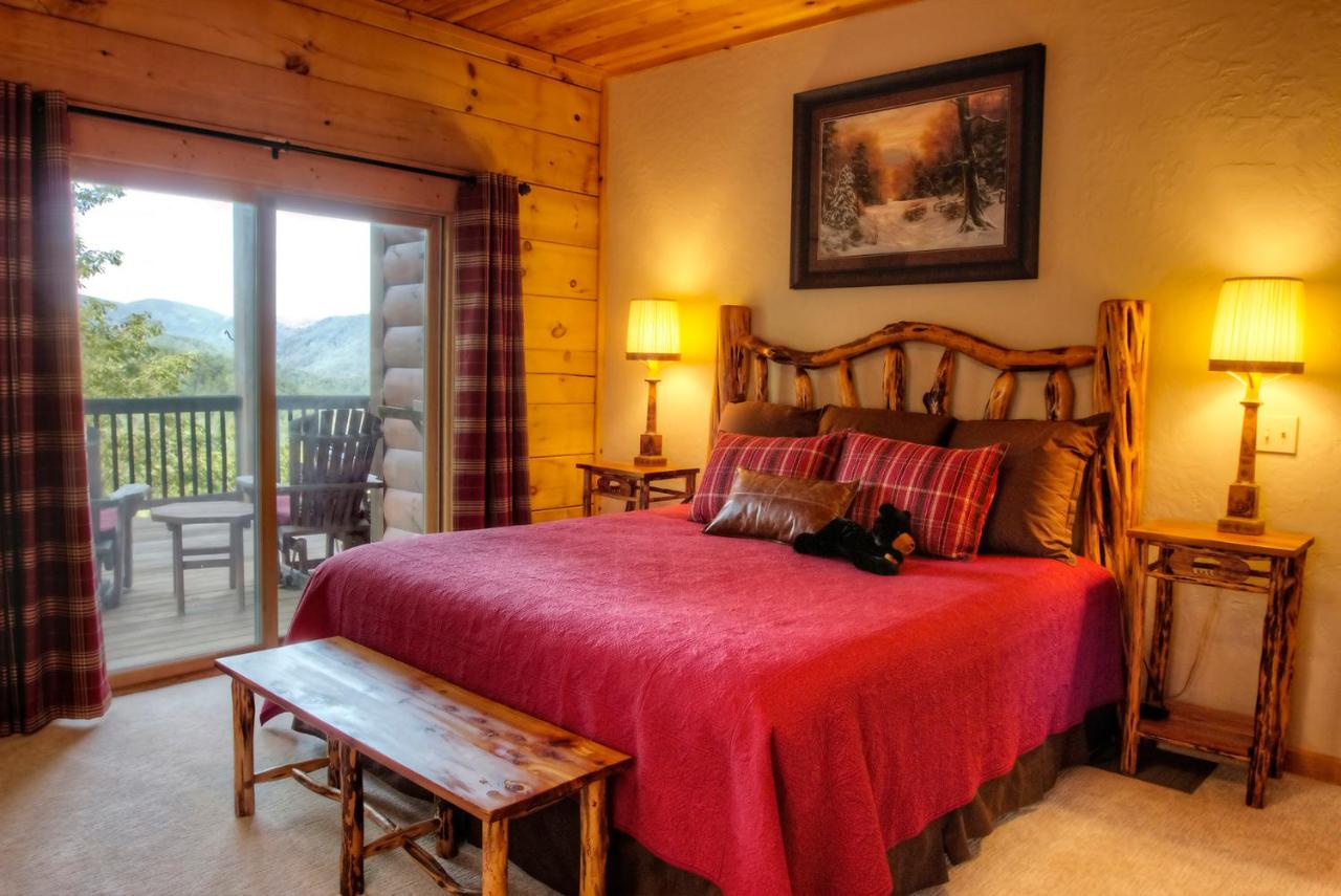 | Lazy Bear Lodge