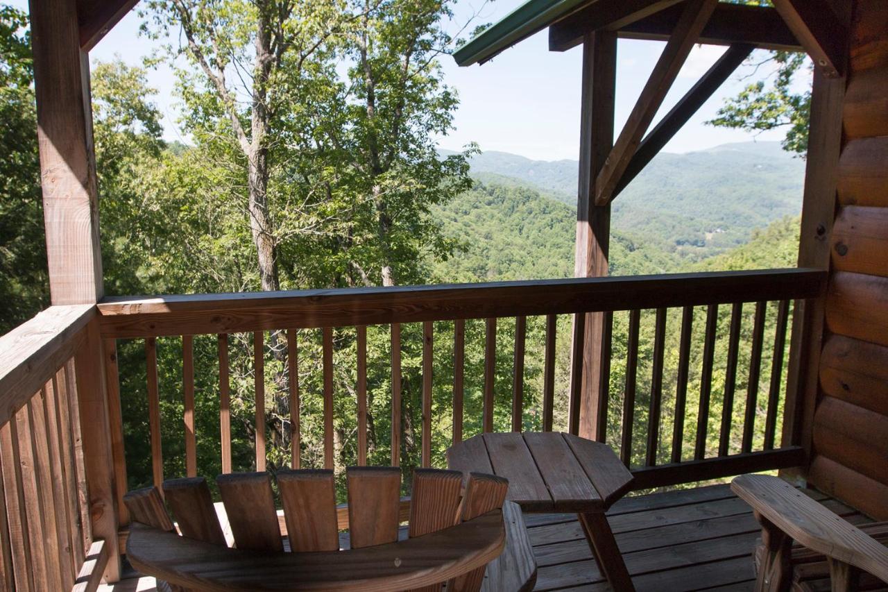  | Lazy Bear Lodge