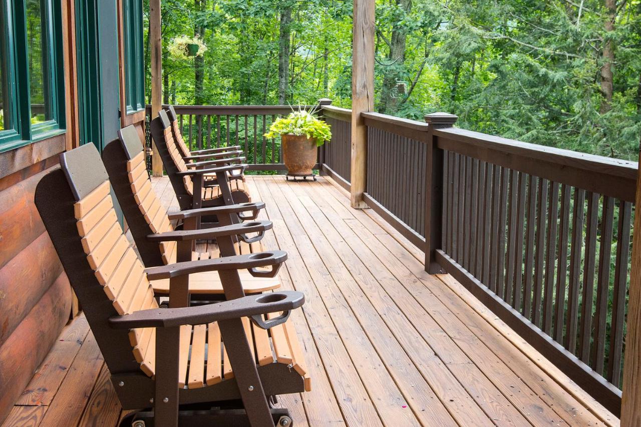 | Lazy Bear Lodge