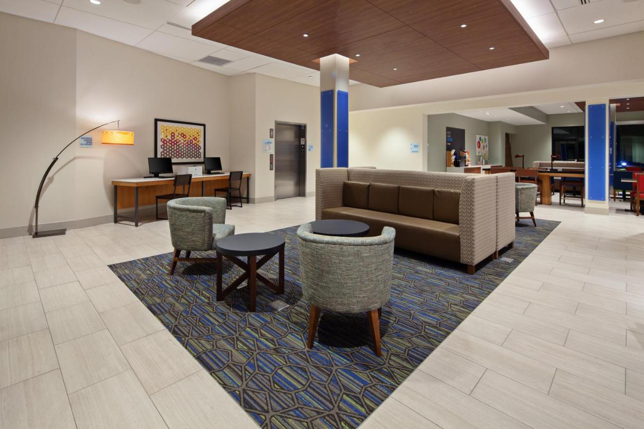 | Holiday Inn Express Hotel & Suites Ventura Harbor, an IHG Hotel