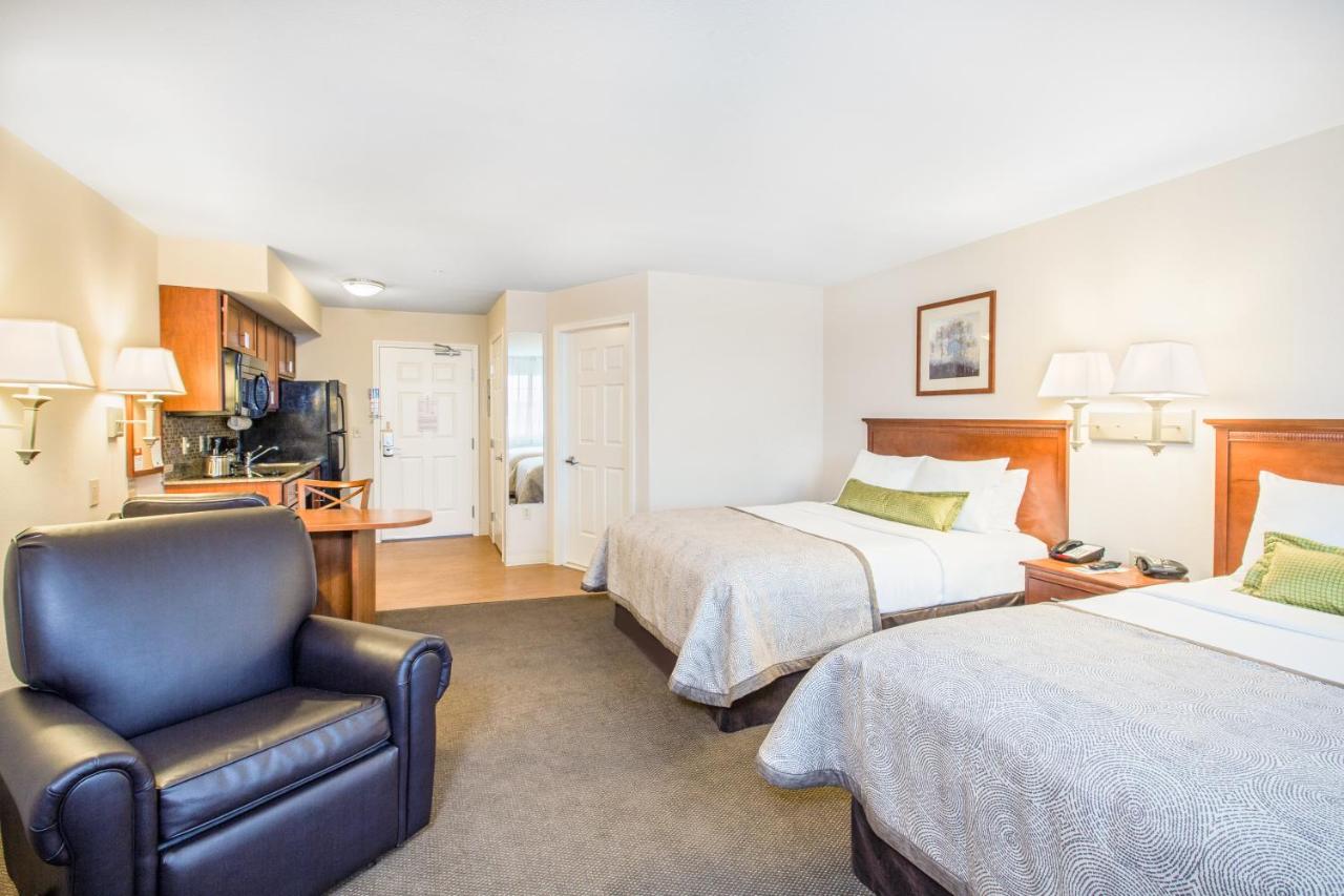 | Candlewood Suites Pittsburgh-Cranberry, an IHG Hotel