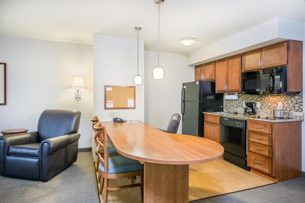 | Candlewood Suites Pittsburgh-Cranberry, an IHG Hotel