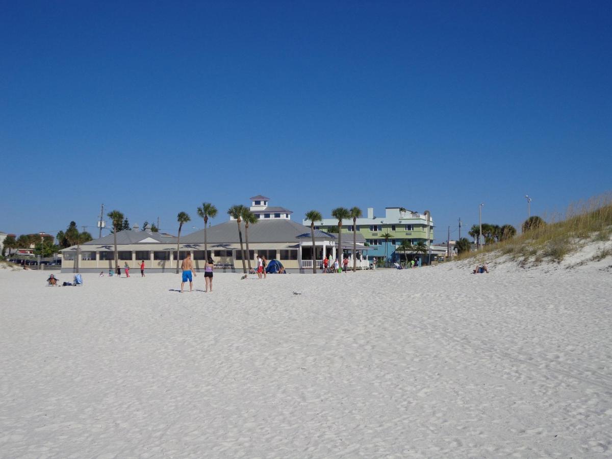  | Palm Pavilion Inn