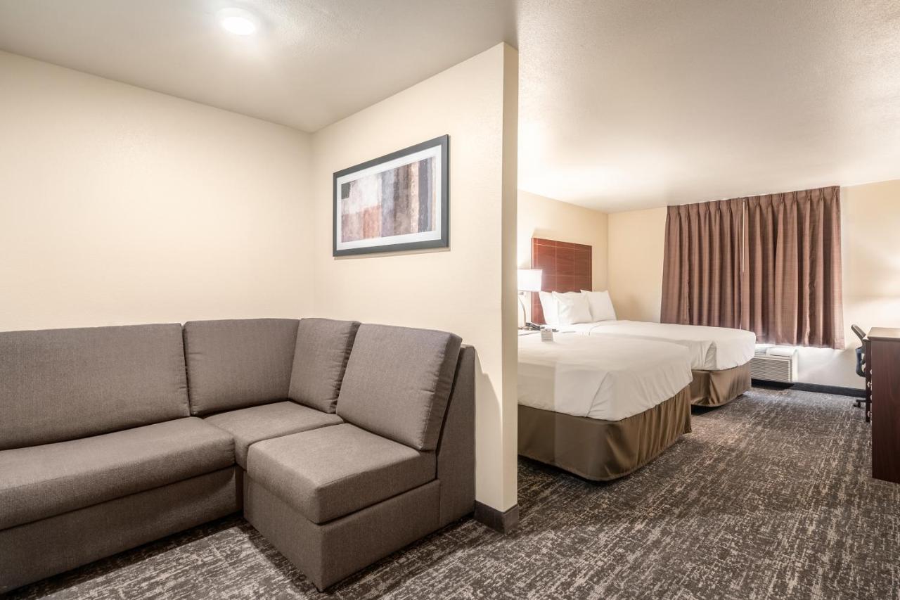 Queen Studio - Disability Access at Cobblestone Inn & Suites - Kermit