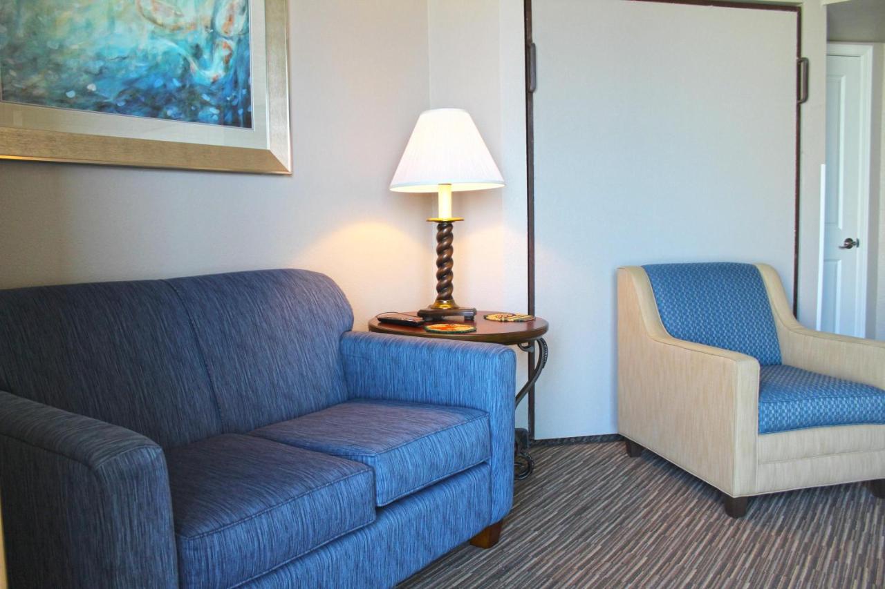 | Caravelle Resort by Palmetto Vacations