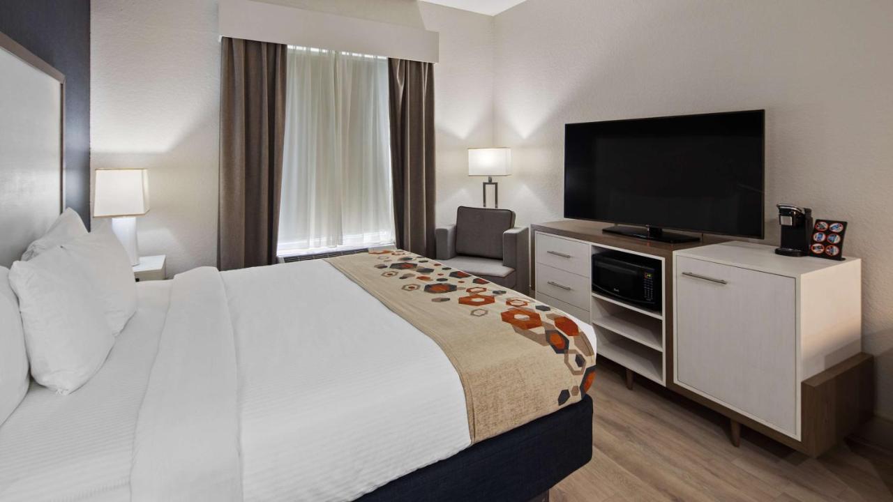 King Room - Non-Smoking at Best Western Heritage Inn & Suites