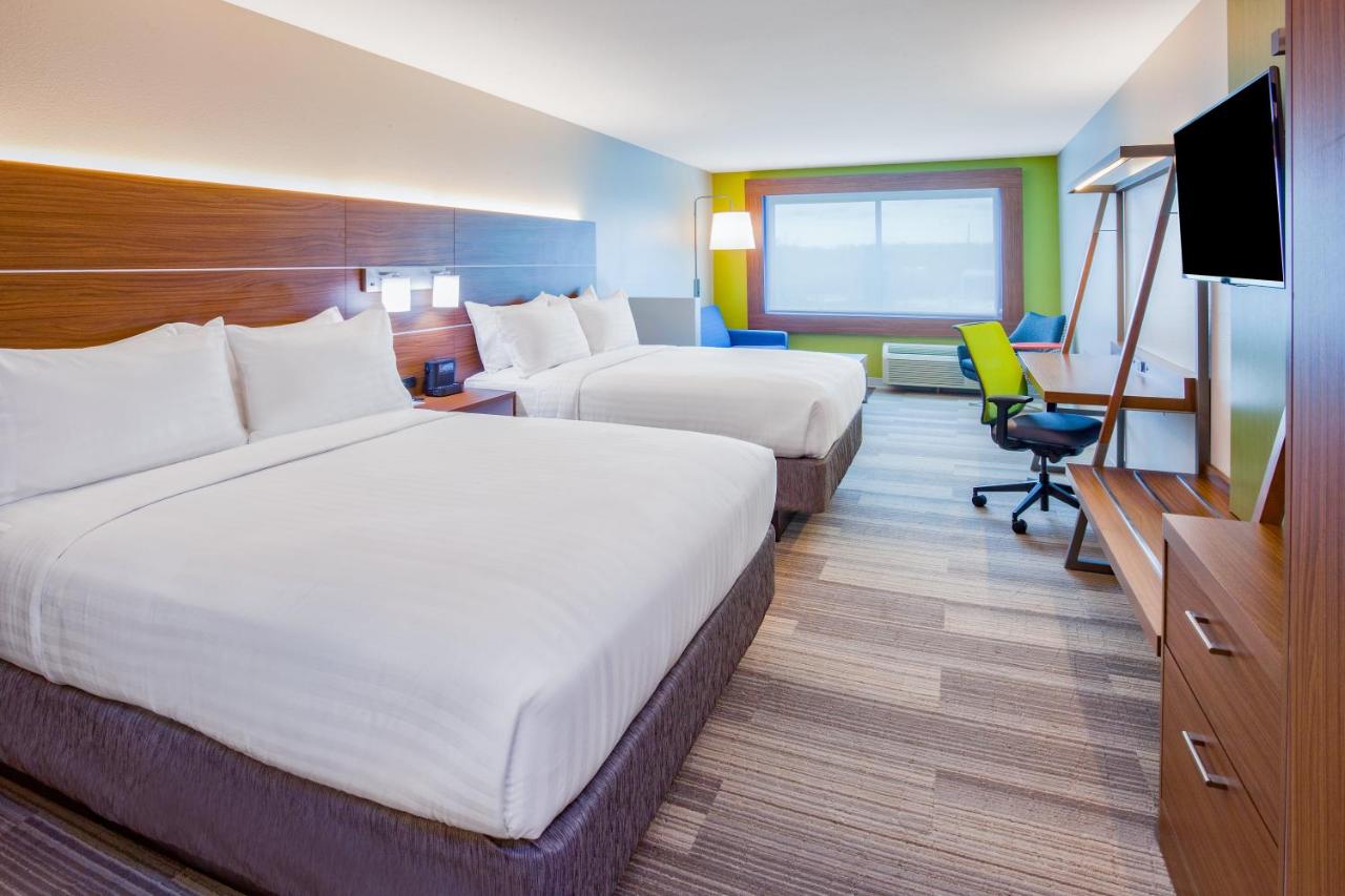 | Holiday Inn Express and Suites Des Moines Downtown, an IHG Hotel