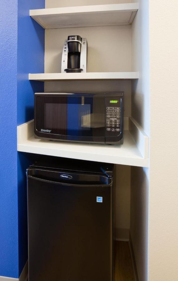 | Holiday Inn Express and Suites Des Moines Downtown, an IHG Hotel