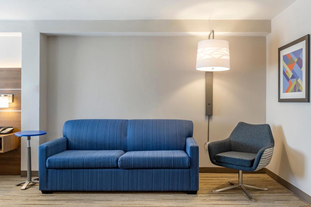 Standard Suite at Holiday Inn Express Hotel & Suites Albuquerque Midtown by IHG