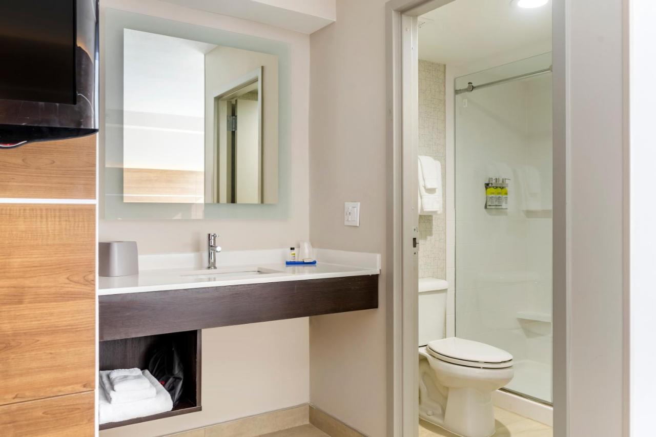 King Suite - Non-Smoking at Holiday Inn Express Hotel & Suites Albuquerque Midtown by IHG