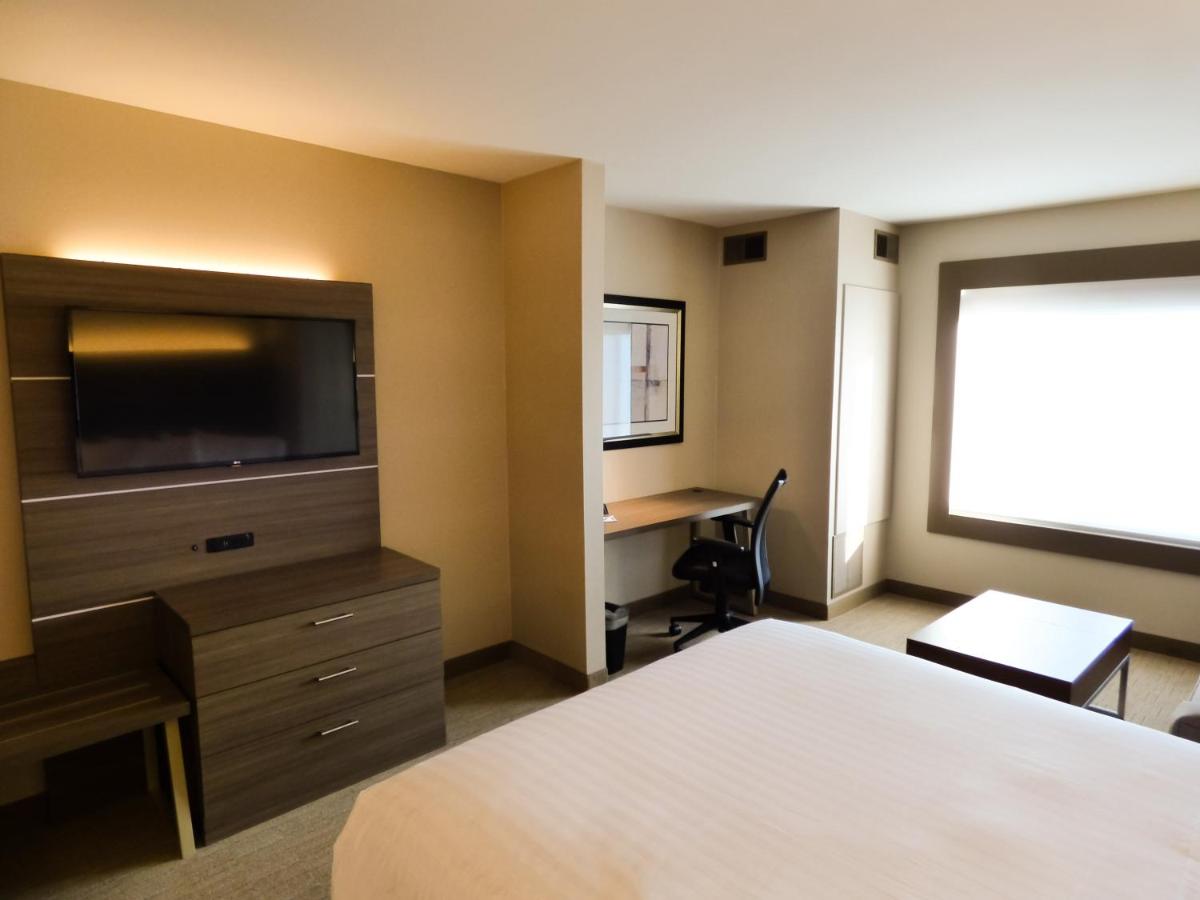 Deluxe Double Room with Two Queen Beds at Holiday Inn Express & Suites Plymouth - Ann Arbor Area, an IHG Hotel