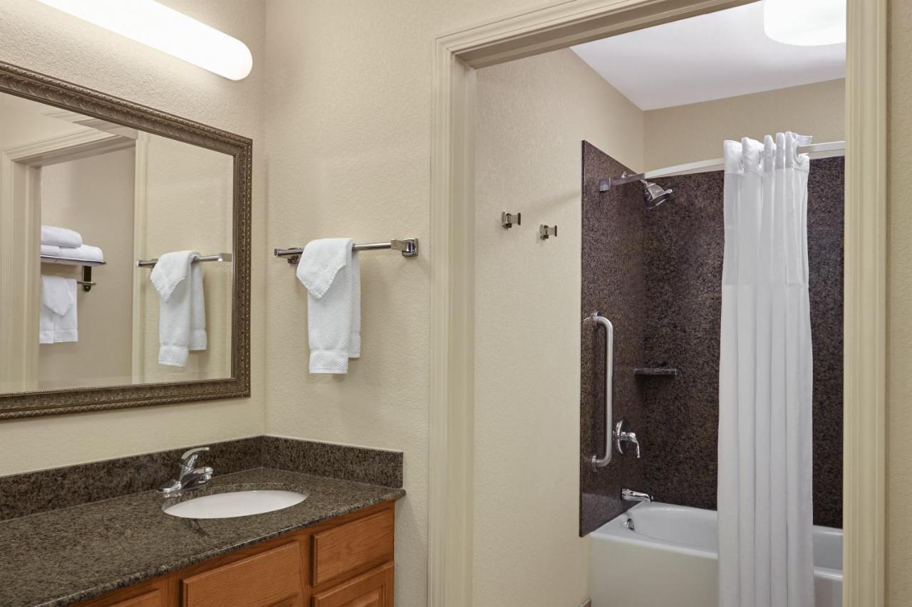  | Staybridge Suites Milwaukee Airport South, an IHG Hotel